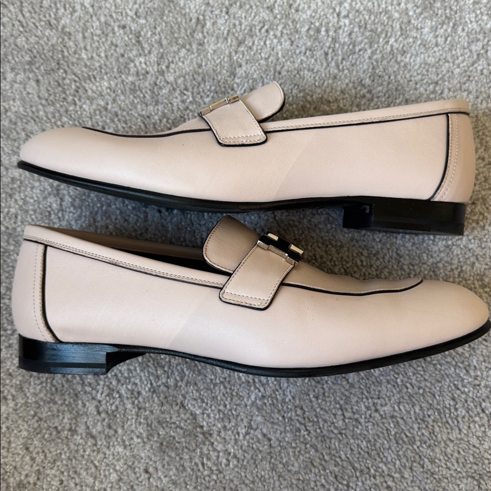 Hermes light pink Loafers with silver buckle, size 38 - Picture 6 of 7